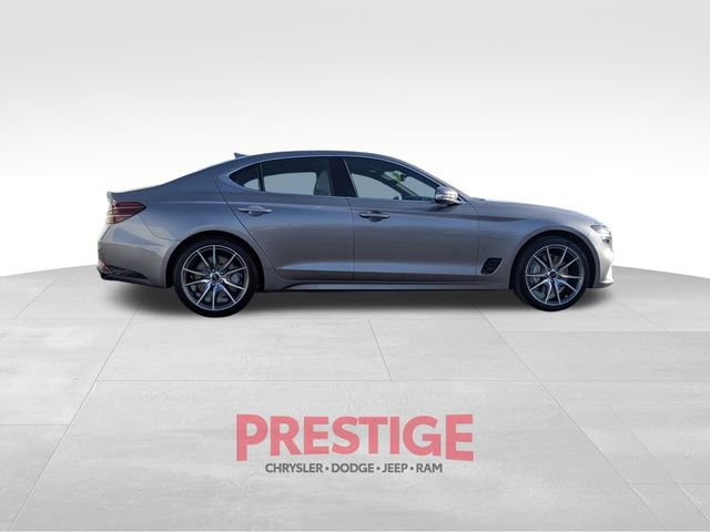 Used 2024 Genesis G70 2.5T image 6