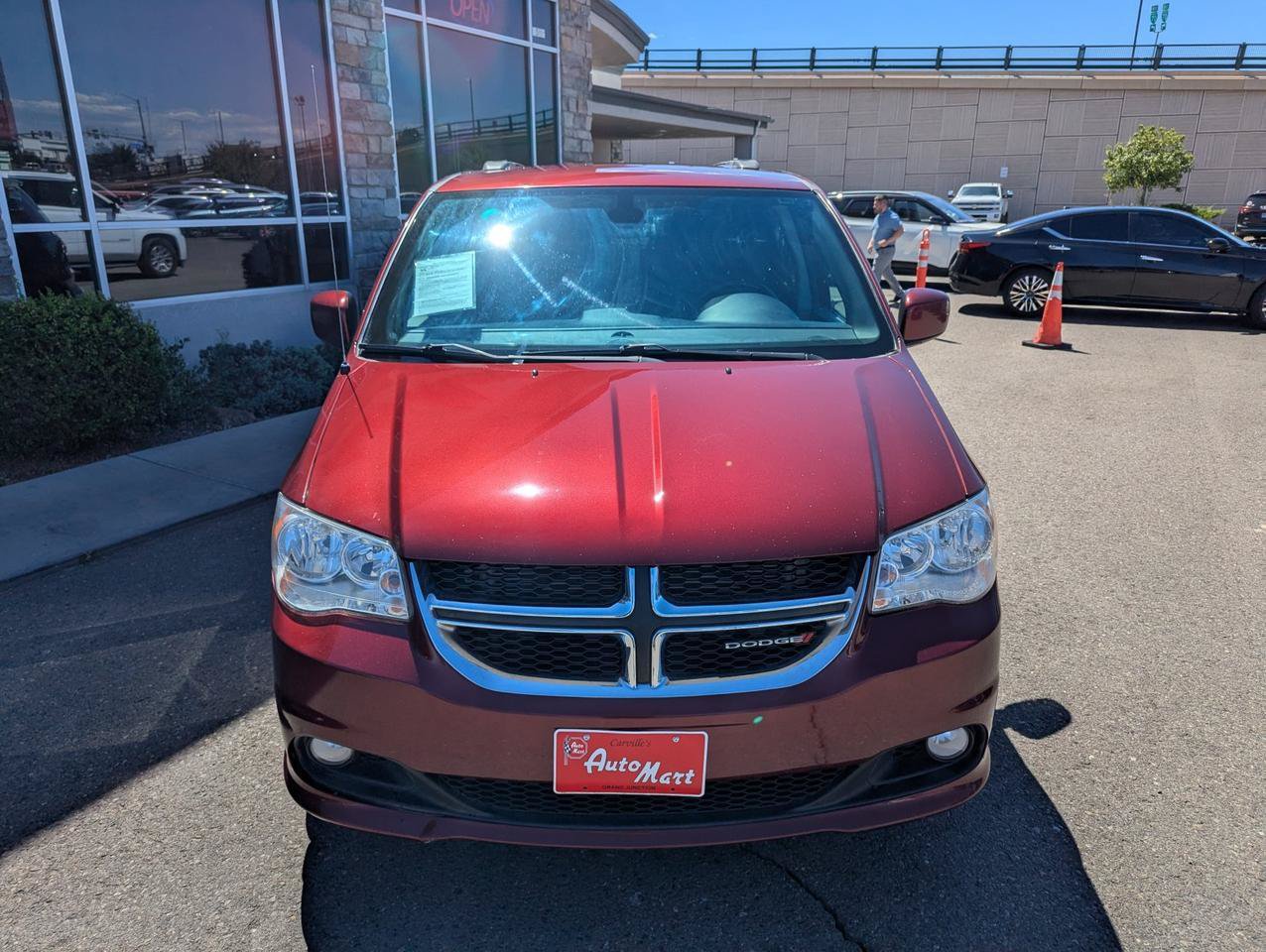 Used 2019 Dodge Grand Caravan SXT FWD image 7
