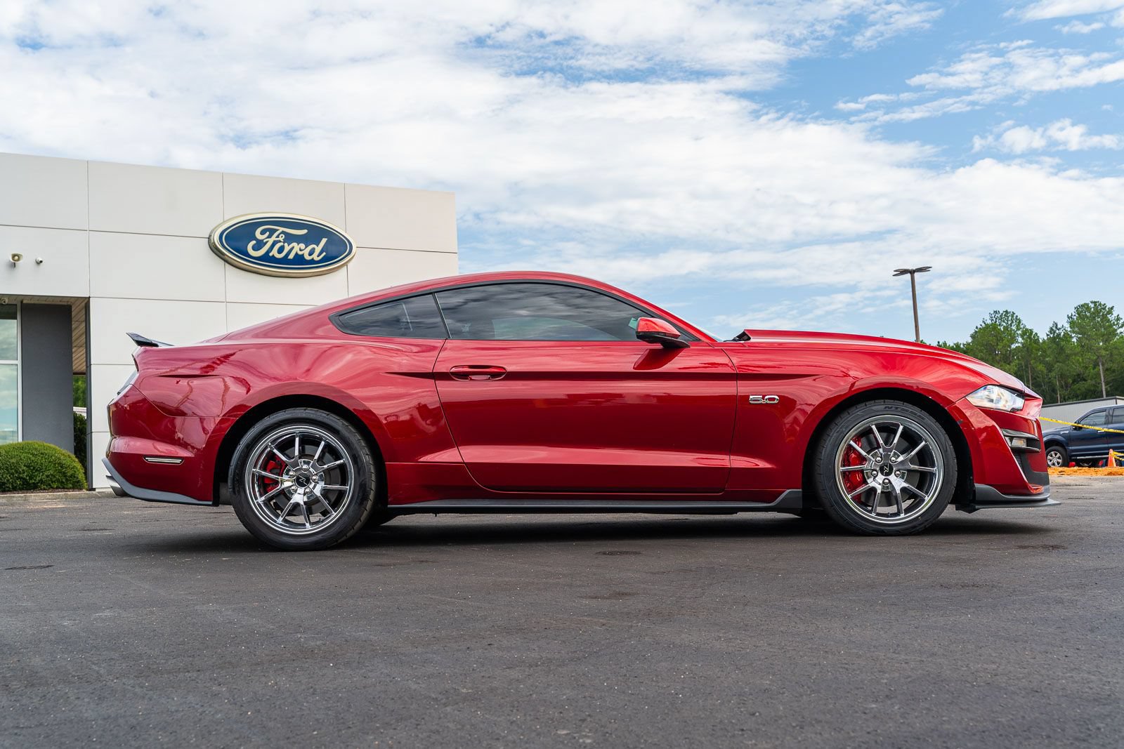 Used 2019 Ford Mustang GT Premium w/ Ford Safe & Smart Package RWD image 8