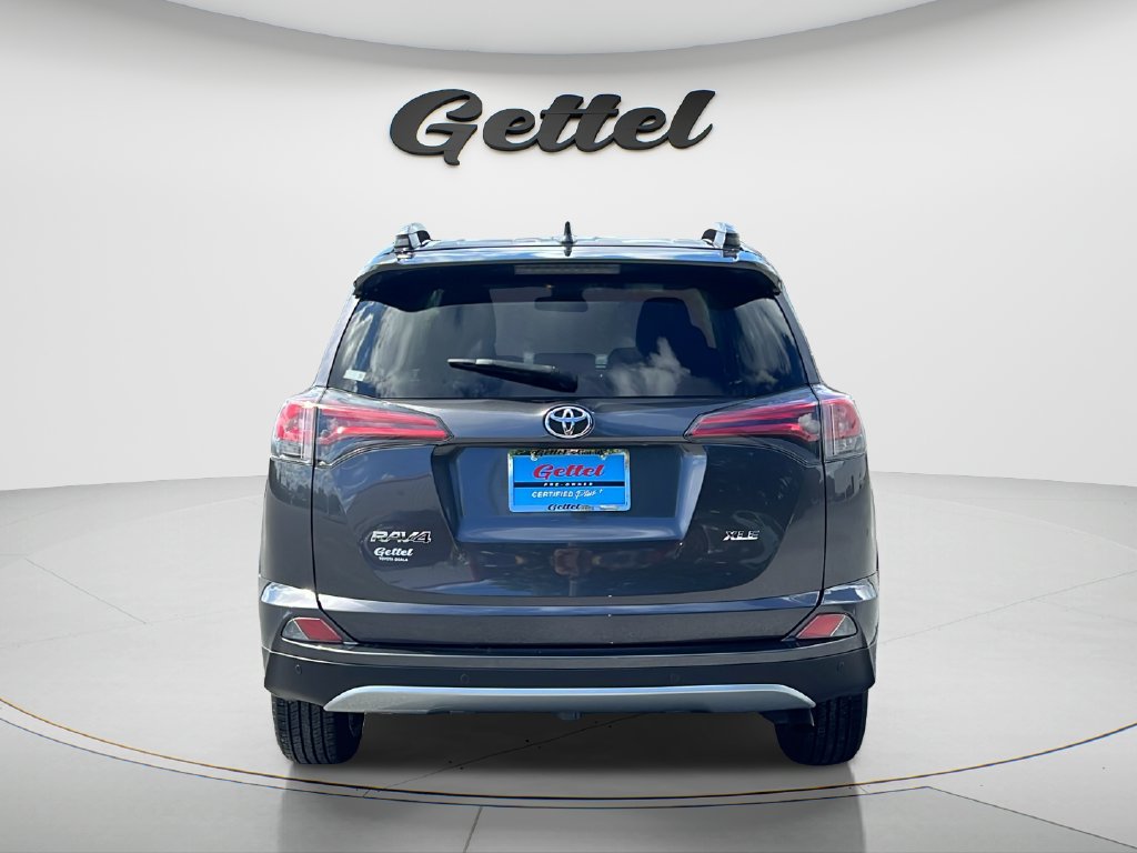 Used 2018 Toyota RAV4 XLE FWD image 6