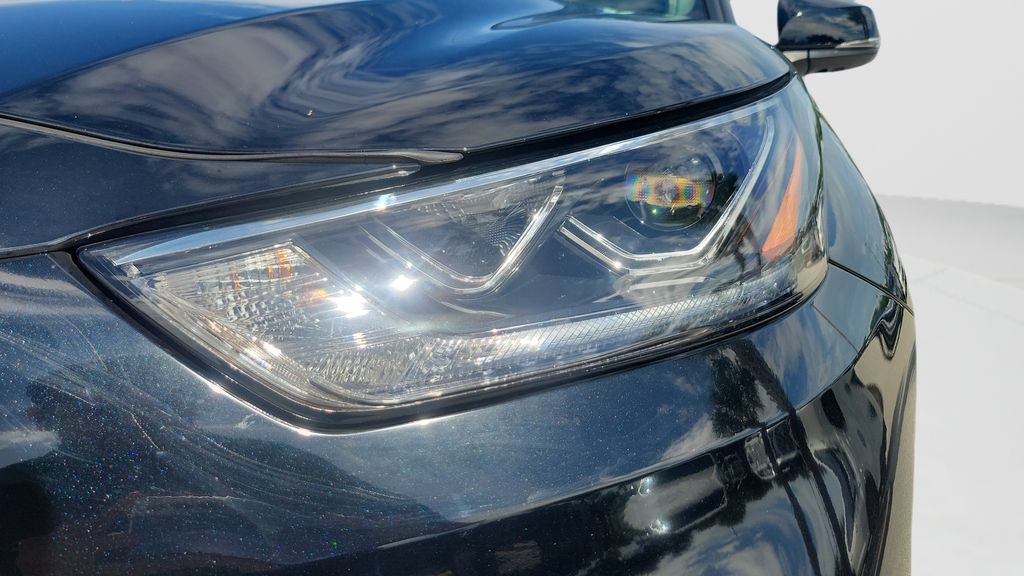 Certified 2026 Toyota Highlander Limited AWD/4WD image 24