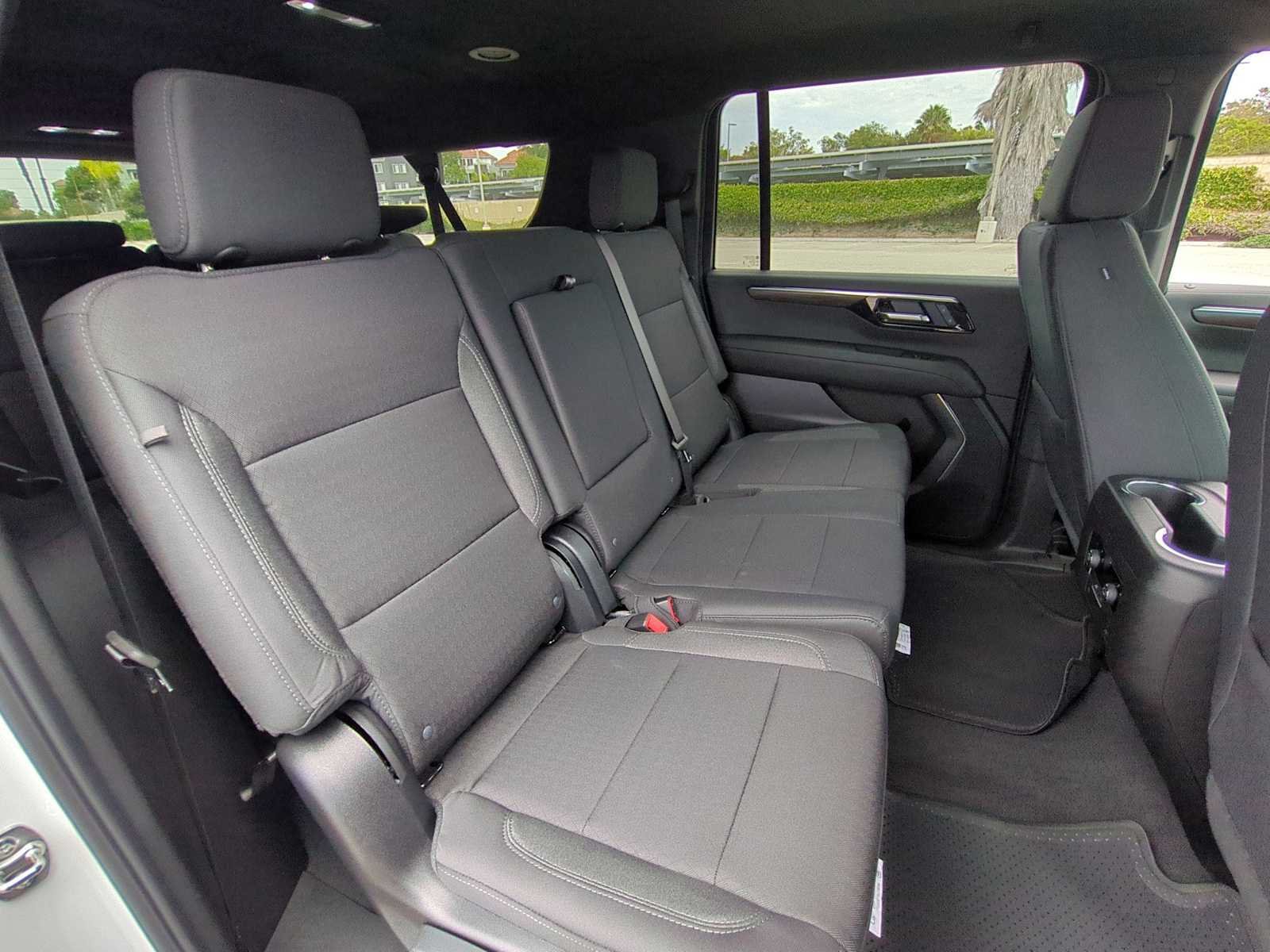 New 2026 Chevrolet Suburban LS RWD image 26