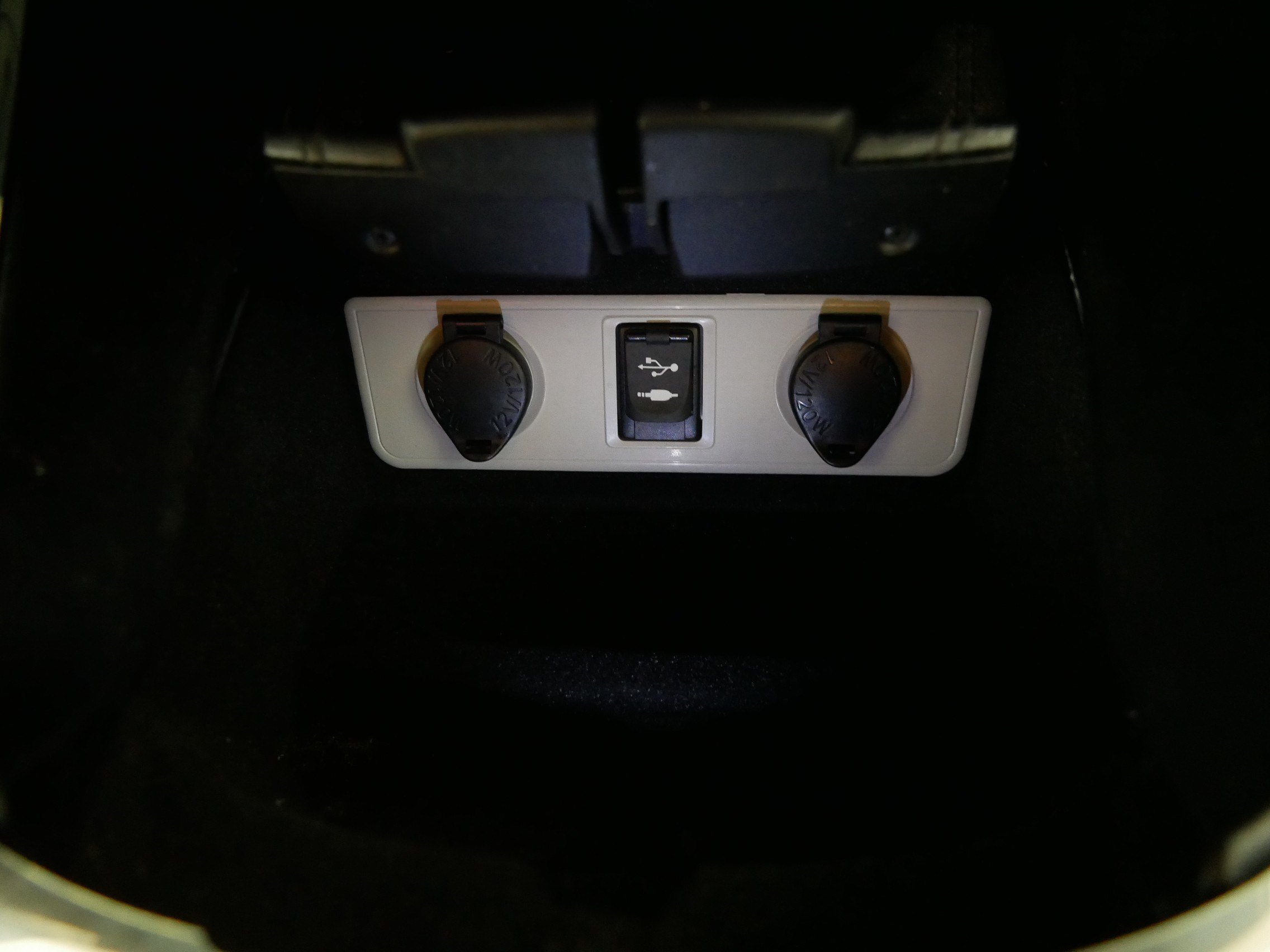 Used 2015 Toyota Avalon XLE Touring FWD image 29