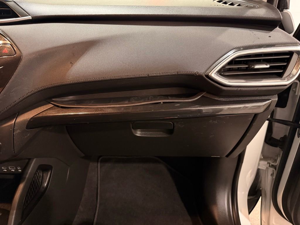 Used 2023 Chevrolet TrailBlazer LT w/ Convenience Package FWD image 27