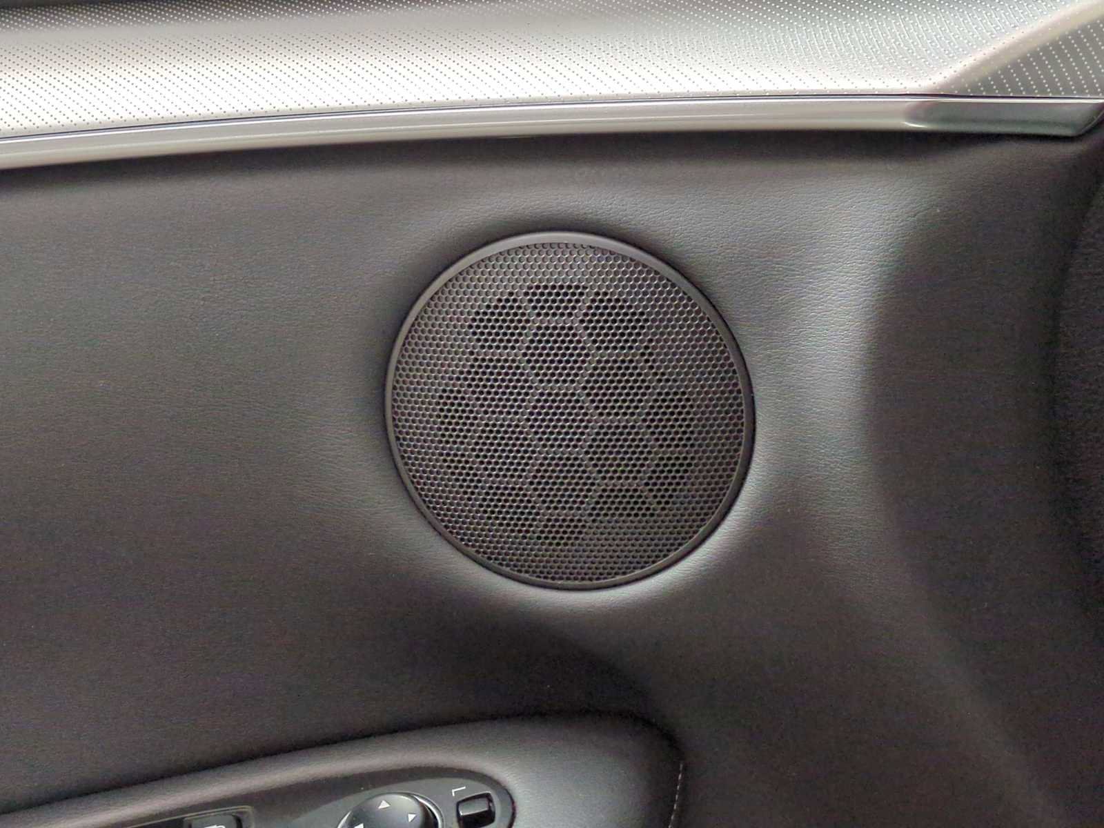 Used 2020 INFINITI QX50 Luxe w/ Navigation Package image 32