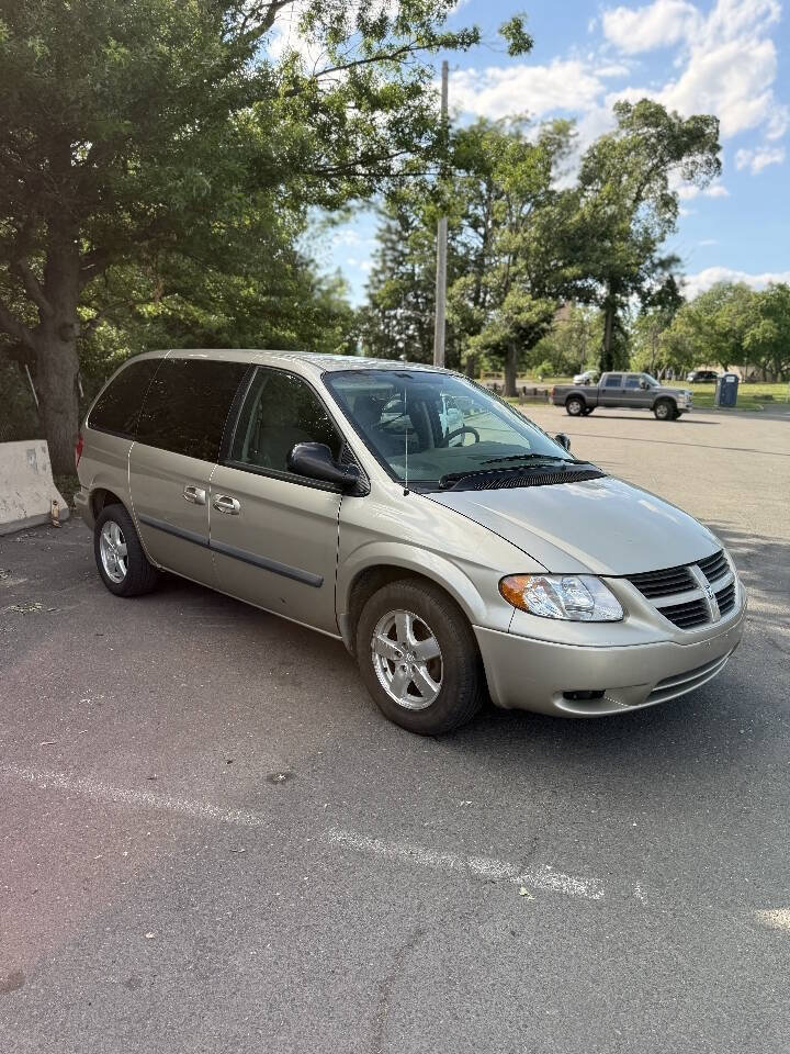 Used 2007 Dodge Caravan SXT FWD image 9