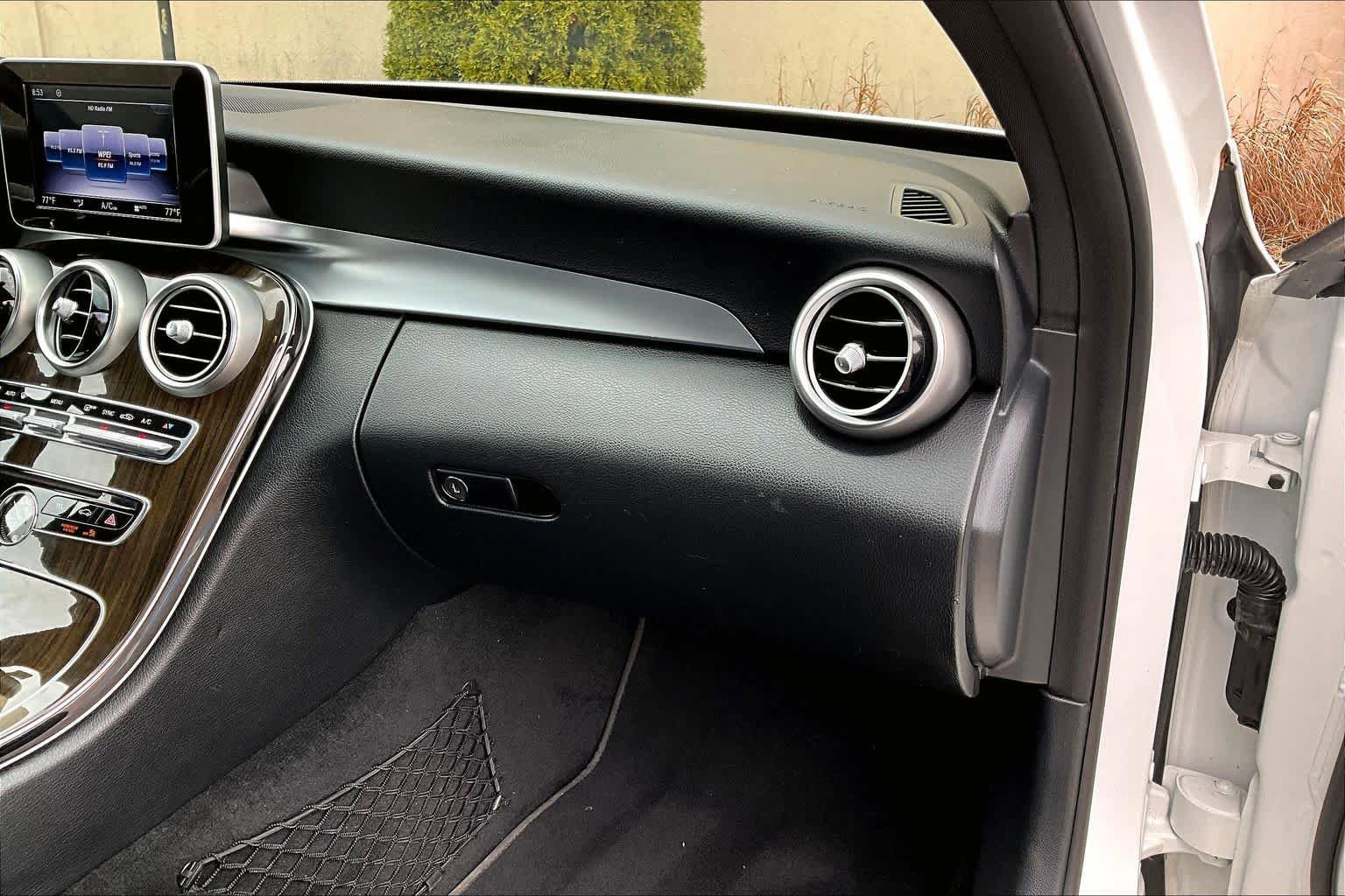 Used 2018 Mercedes-Benz C 300 4MATIC Sedan image 18