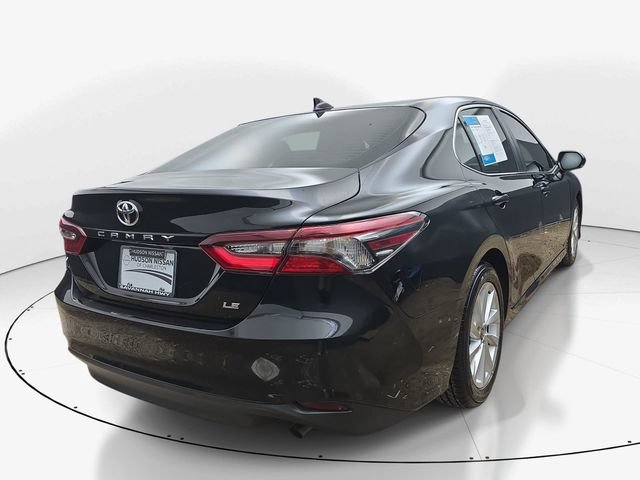 Used 2024 Toyota Camry LE w/ Convenience Package FWD image 4