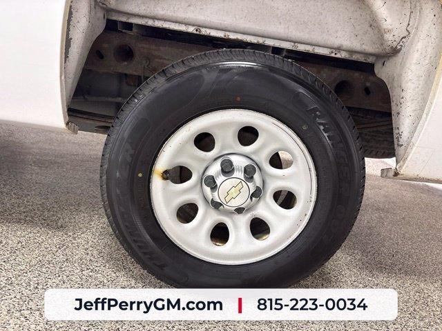 Used 2013 Chevrolet Silverado 1500 W/T RWD image 18