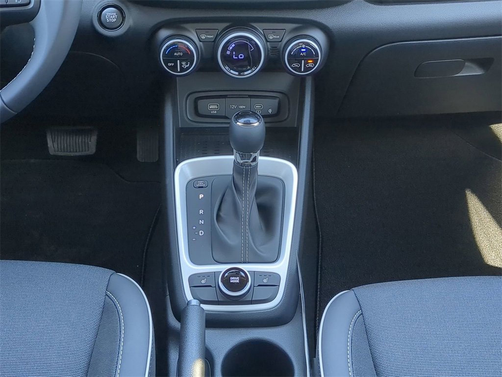 New 2025 Hyundai Venue Limited image 21