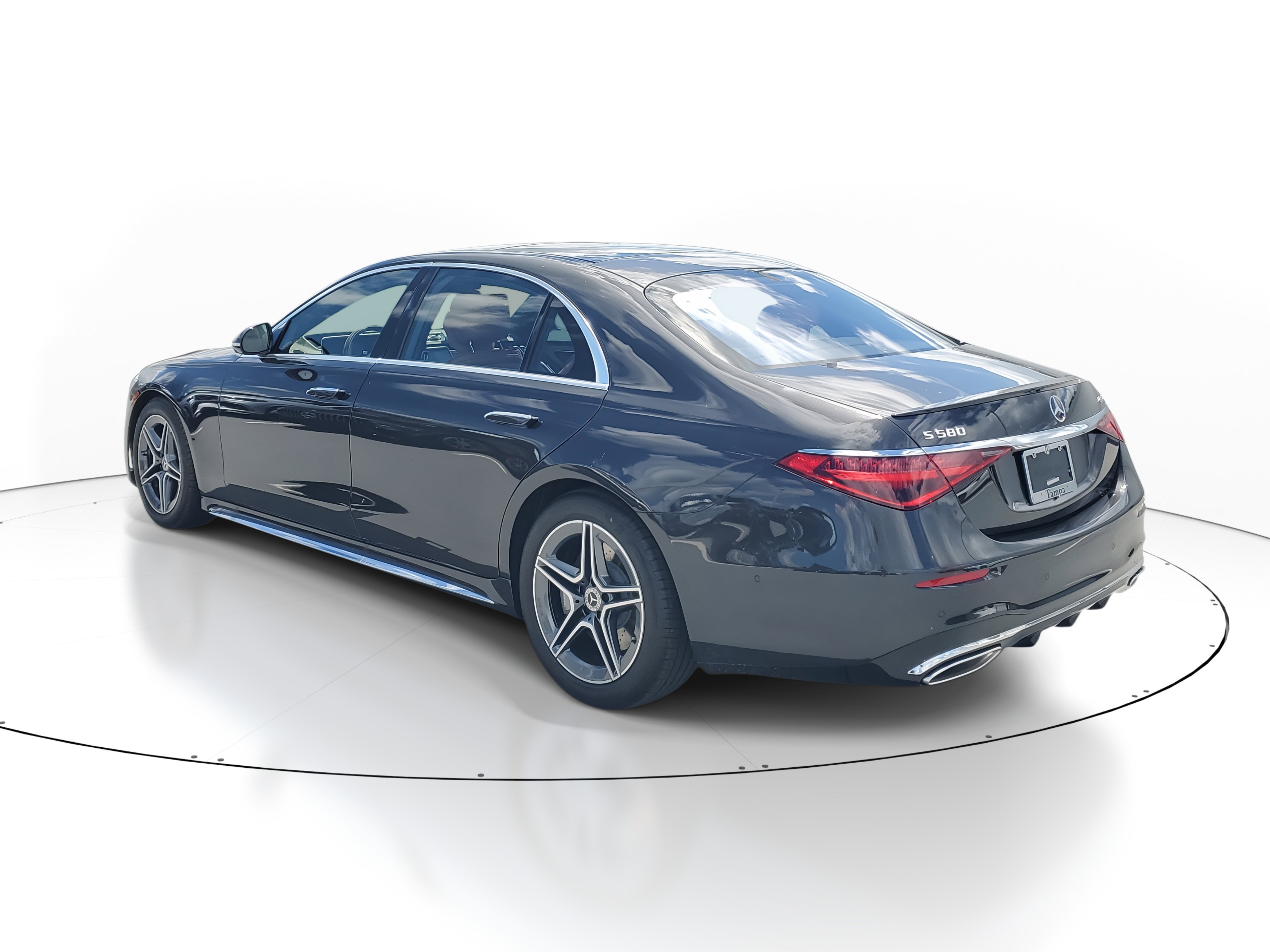 New 2026 Mercedes-Benz S 580 4MATIC Sedan image 3