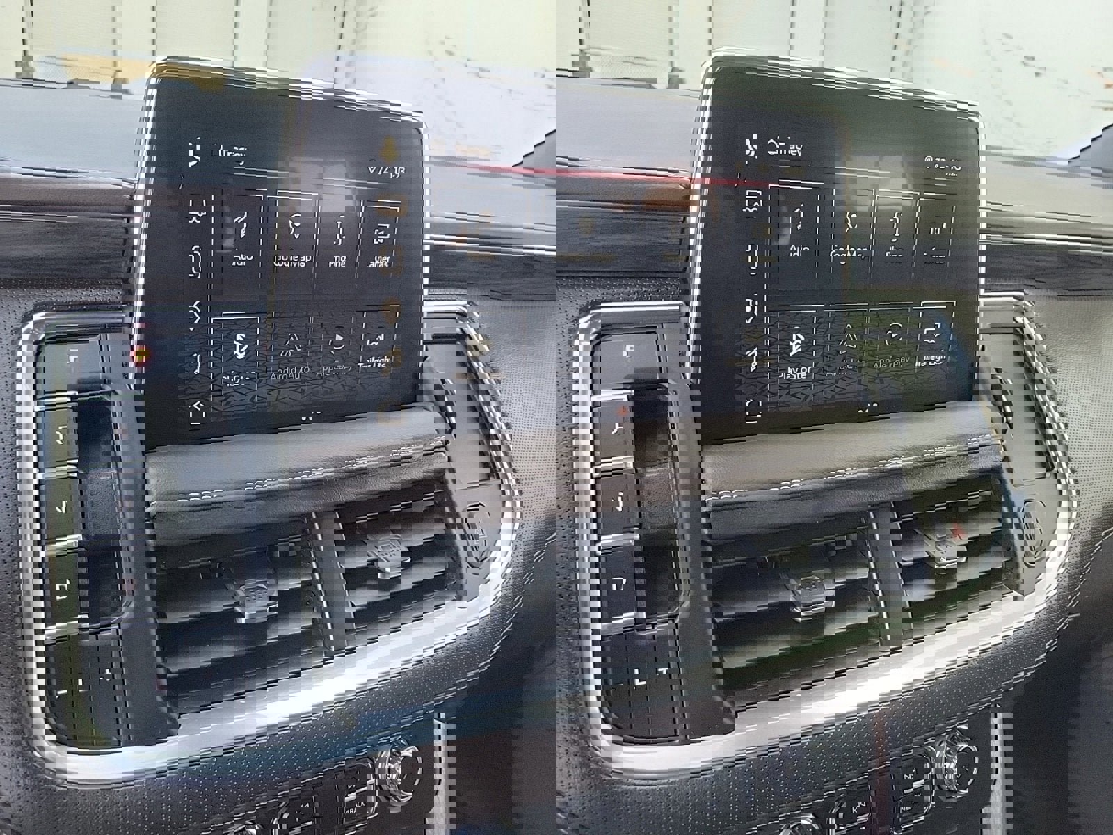 Used 2023 GMC Yukon SLT w/ SLT Premium Package image 23