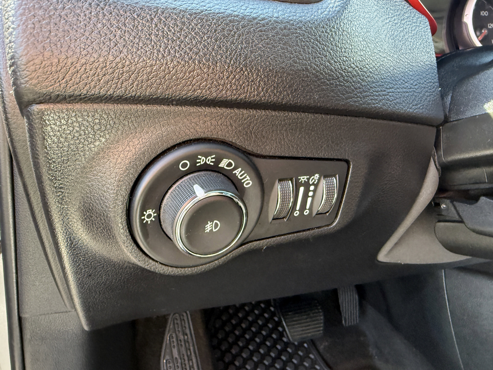 Used 2020 Jeep Compass Trailhawk w/ Cold Weather Group AWD/4WD image 19