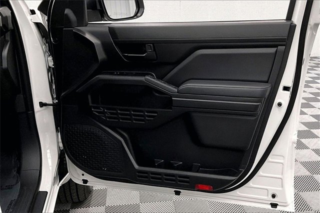 Used 2024 Toyota Tacoma SR image 17
