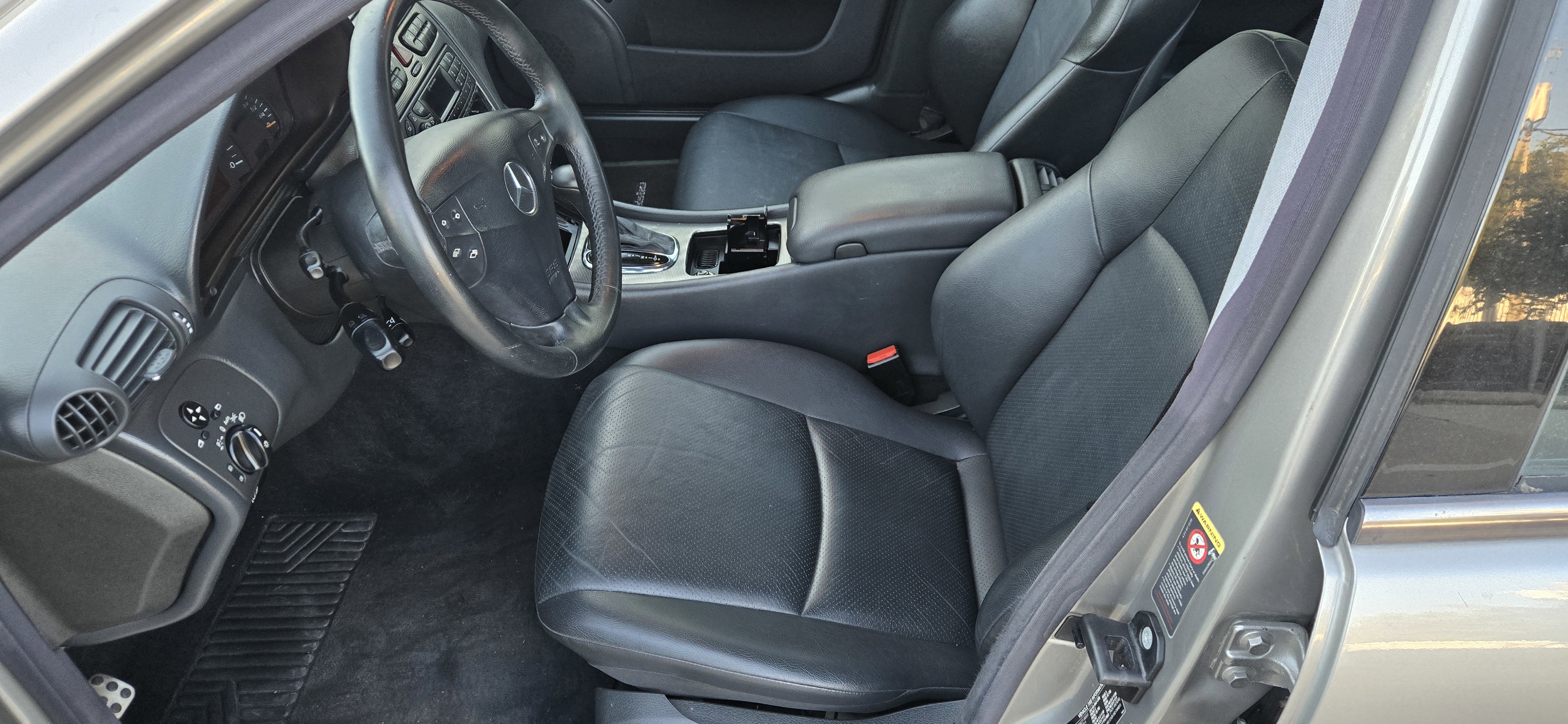 Used 2004 Mercedes-Benz C 320 Sedan image 14