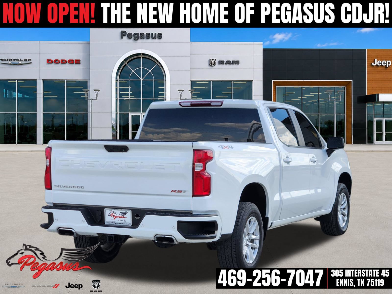 Used 2022 Chevrolet Silverado 1500 RST w/ Safety Package AWD/4WD image 5