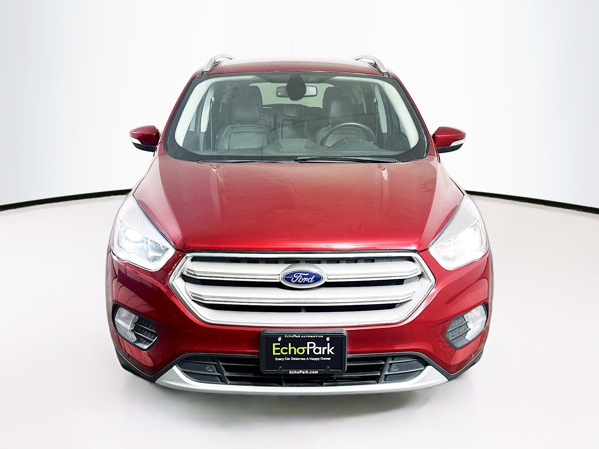 Used 2018 Ford Escape Titanium image 2