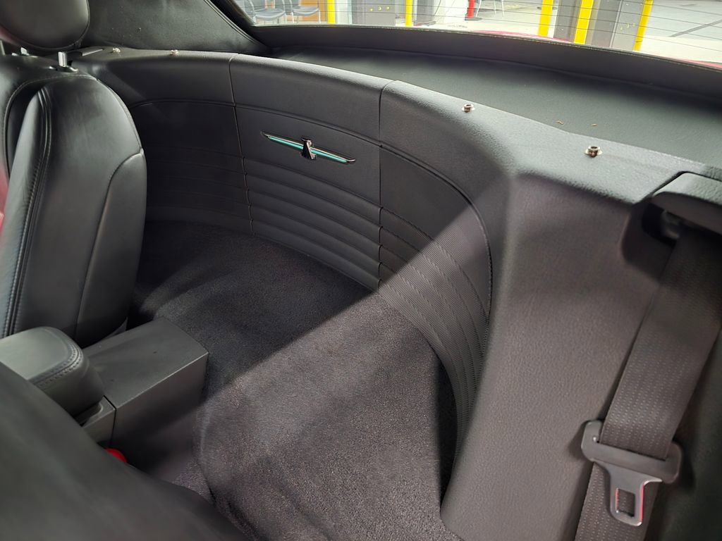 Used 2002 Ford Thunderbird image 33