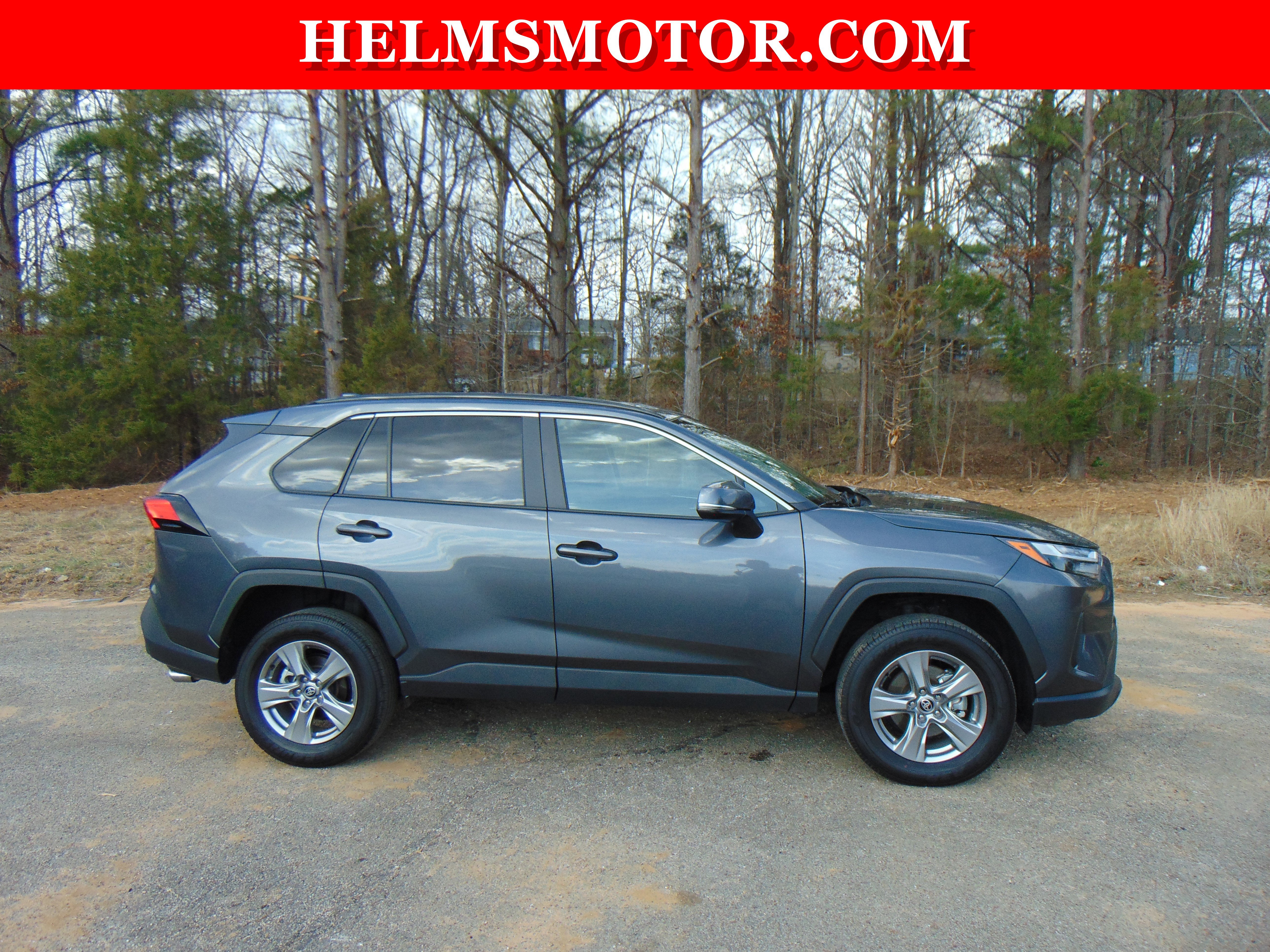 Used 2025 Toyota RAV4 XLE w/ Convenience Package image 13