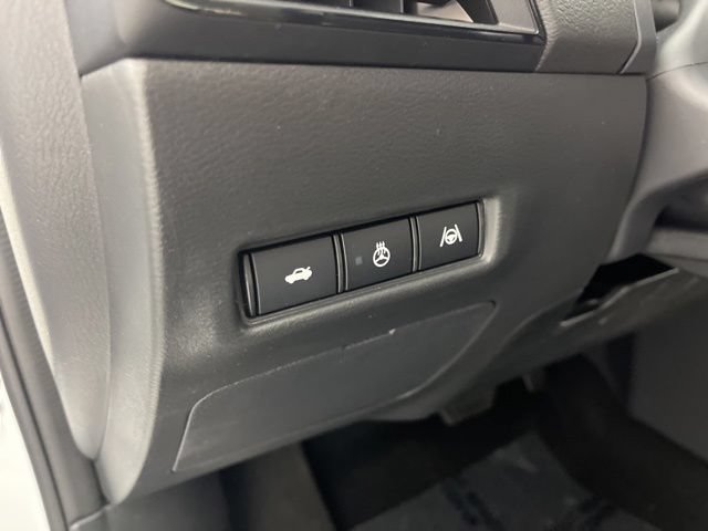New 2026 Nissan Sentra SR w/ SR Premium Package FWD image 30
