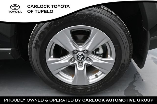 Used 2025 Toyota RAV4 XLE w/ Convenience Package FWD image 15