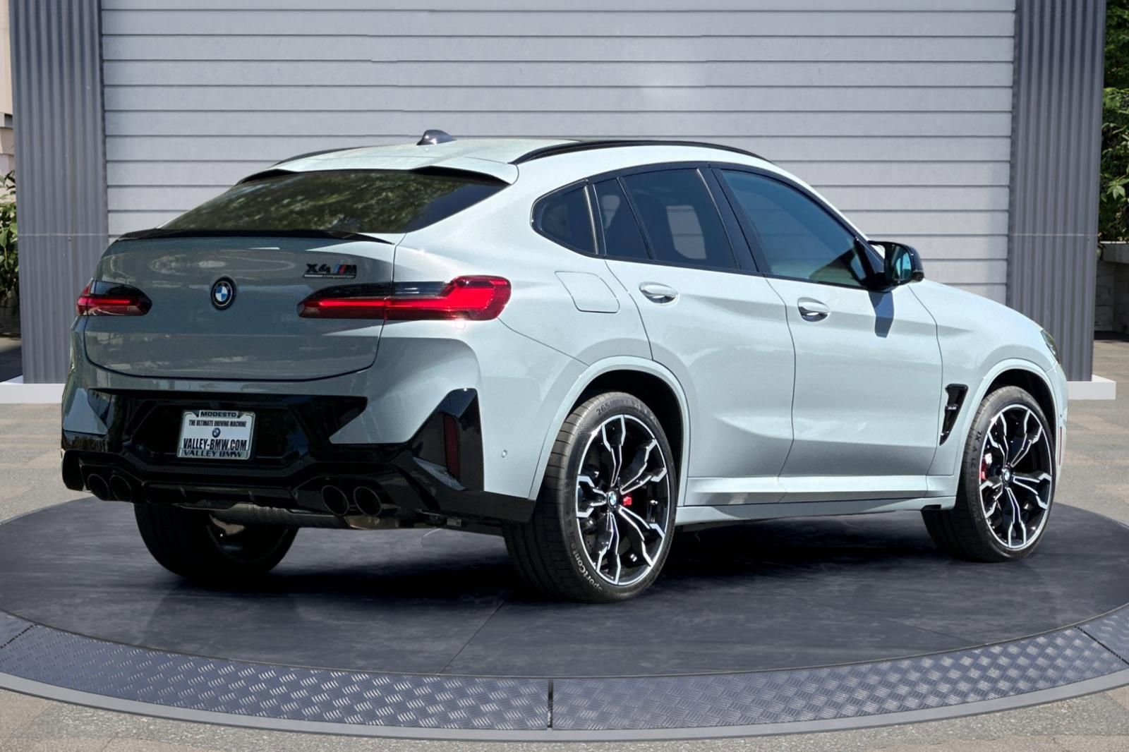 New 2025 BMW X4 M w/ Competition Package image 4