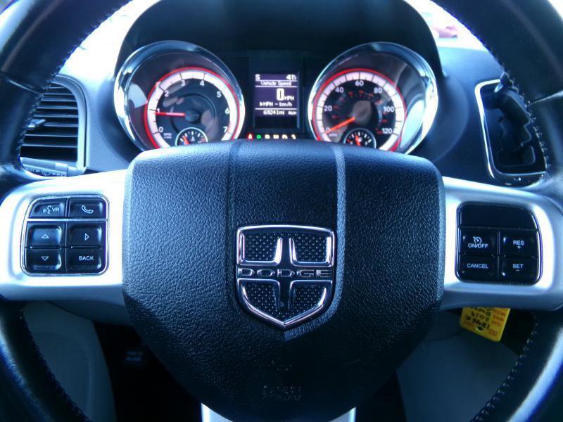 Used 2019 Dodge Grand Caravan SE w/ UConnect Hands-Free Group image 14