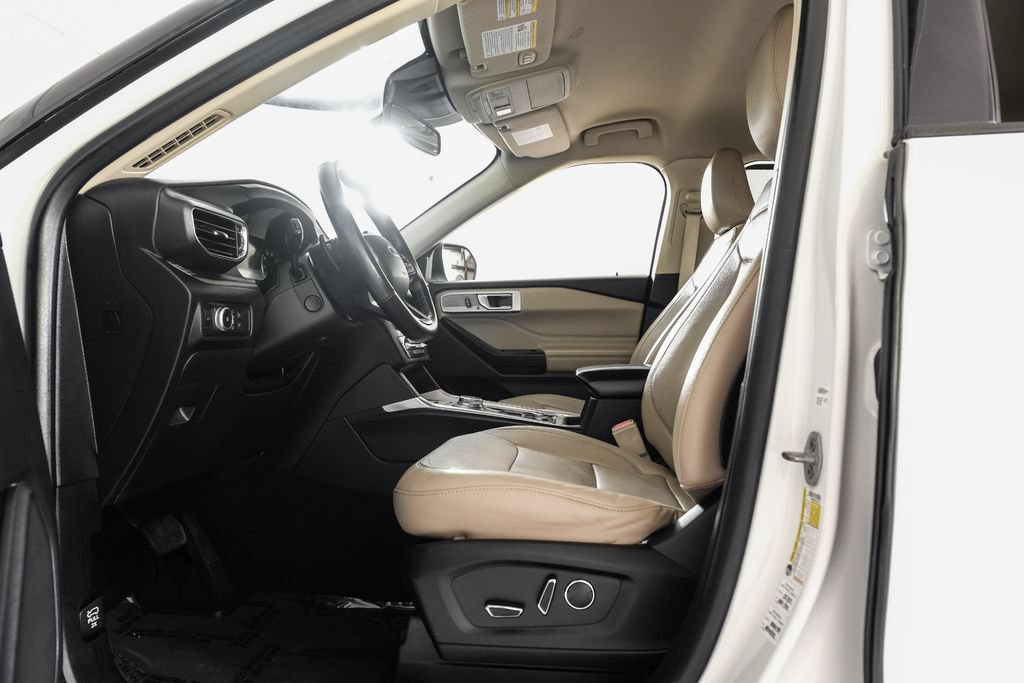 Used 2020 Ford Explorer Limited AWD/4WD image 4