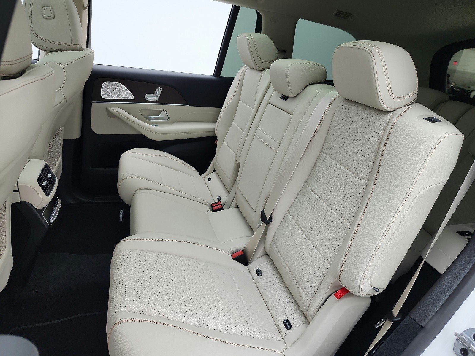 New 2027 Mercedes-Benz GLS 450 4MATIC image 11