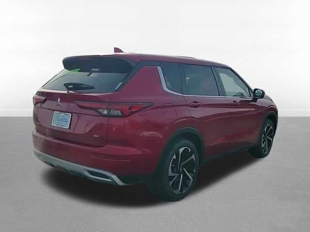 Used 2024 Mitsubishi Outlander SE image 6