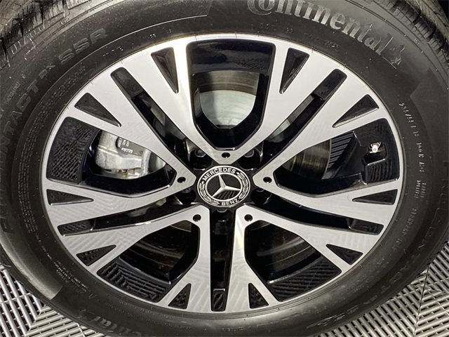 Used 2024 Mercedes-Benz GLB 250 image 28