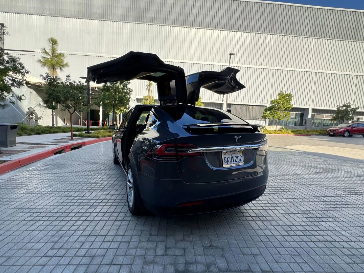Used 2019 Tesla Model X 100D image 6