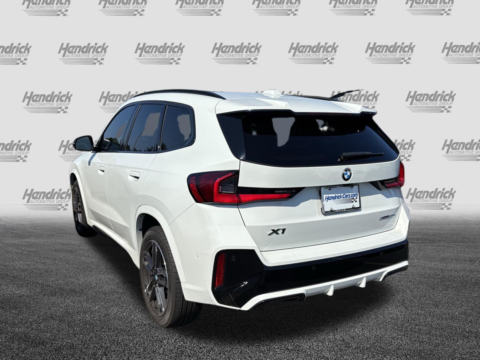Certified 2025 BMW X1 xDrive28i w/ Technology Package AWD/4WD image 8