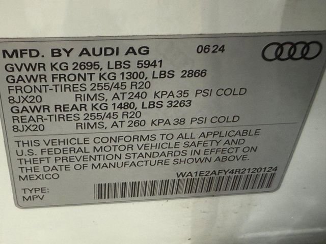 Used 2024 Audi Q5 e Premium Plus w/ Premium Plus Package AWD/4WD image 22