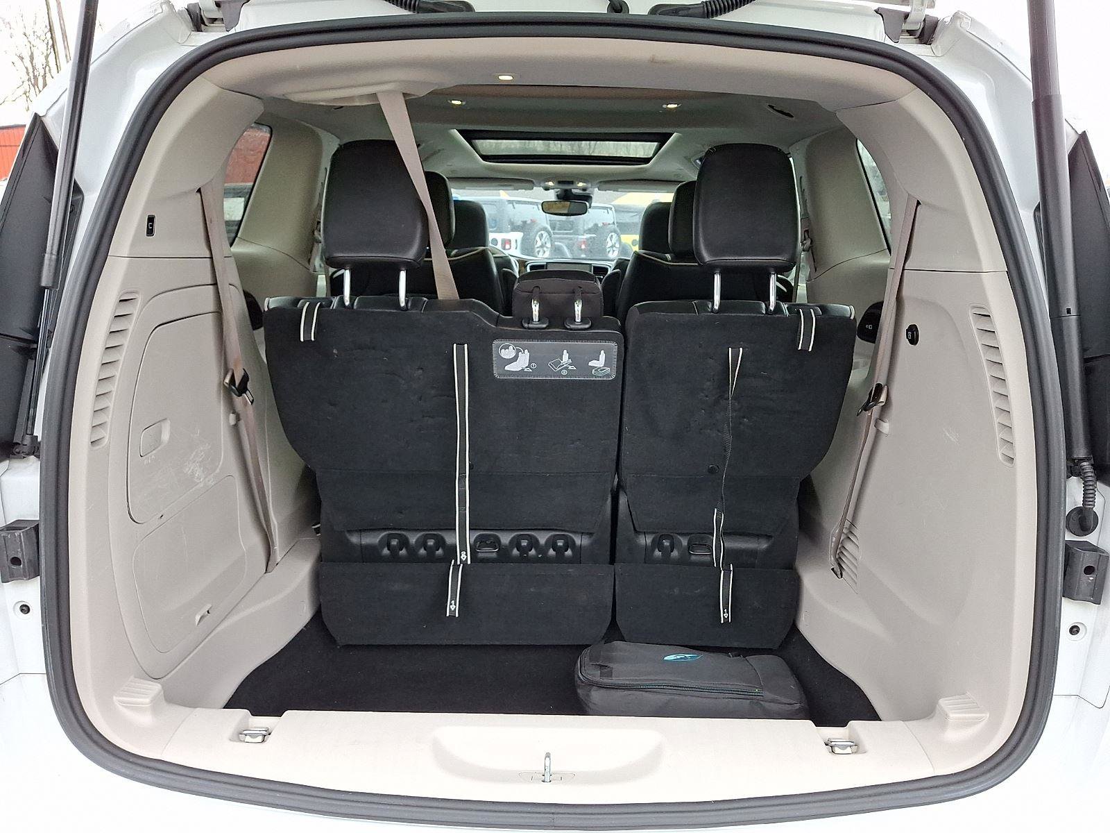 Certified 2021 Chrysler Pacifica Limited image 31