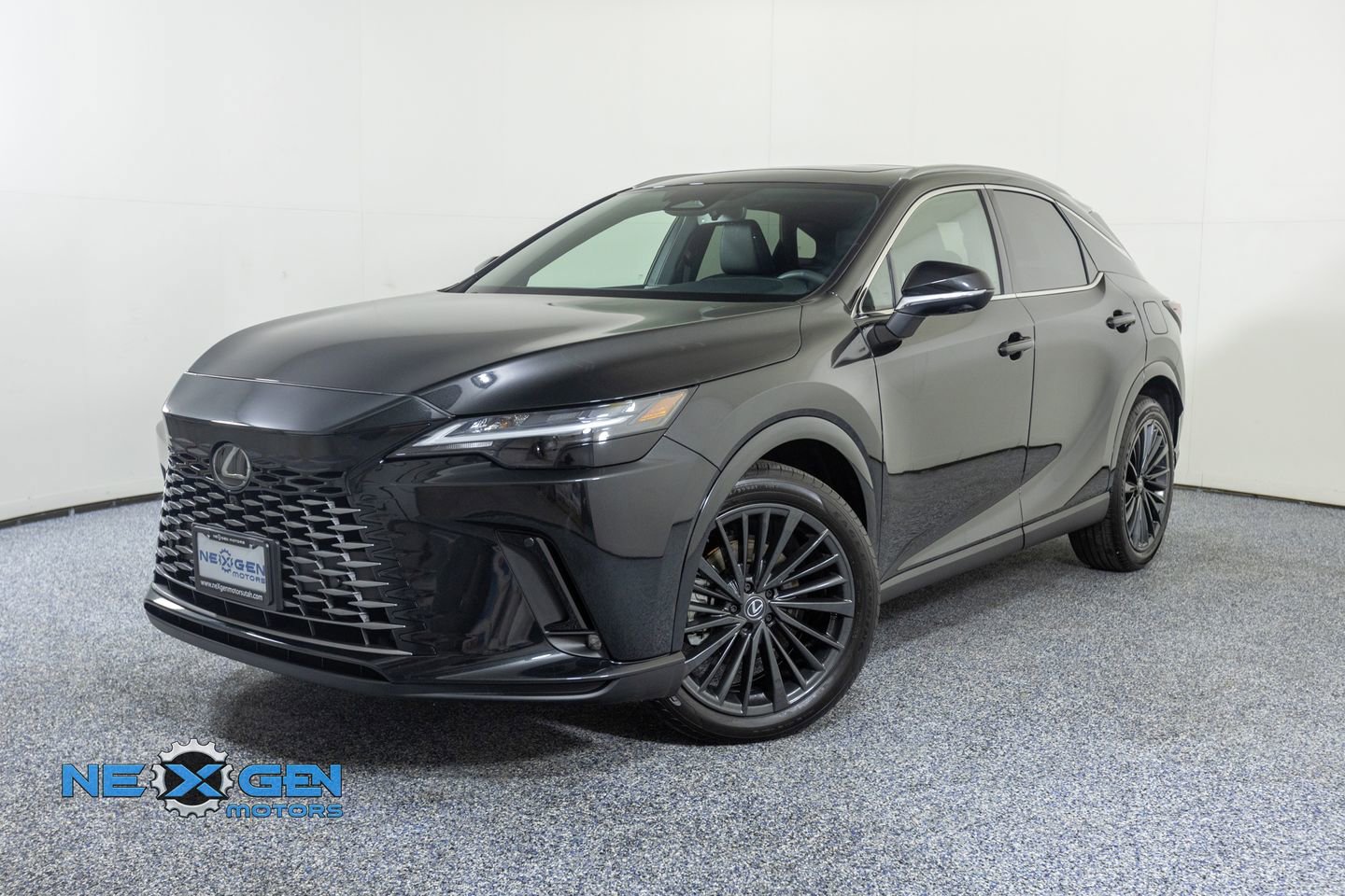 Used 2025 Lexus RX 350 Premium w/ Convenience Package AWD/4WD image 3