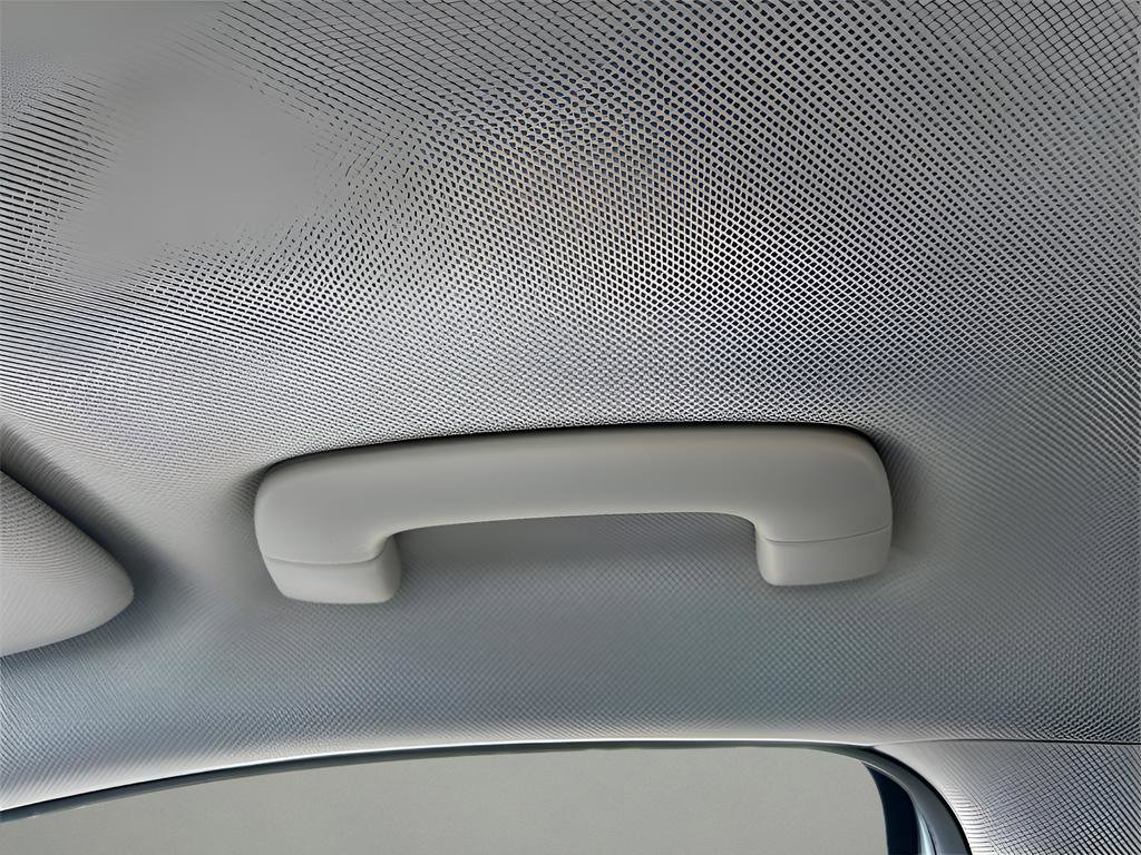 New 2025 Genesis G70 2.5T image 28