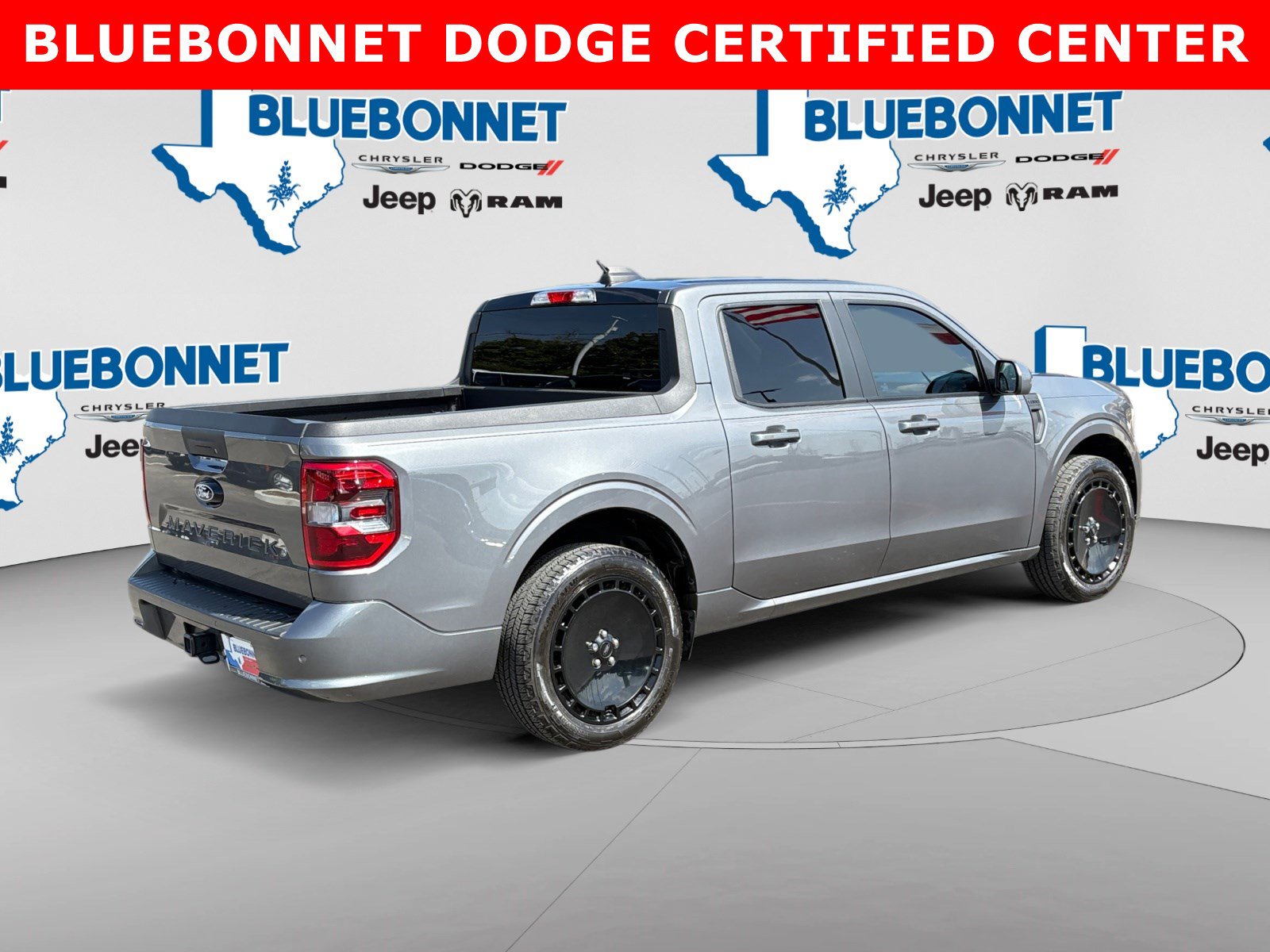 Used 2025 Ford Maverick Lobo AWD/4WD image 5