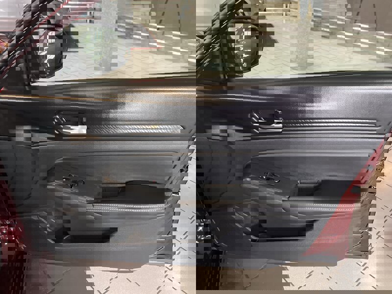 Used 2025 Nissan Altima 2.5 SV image 27
