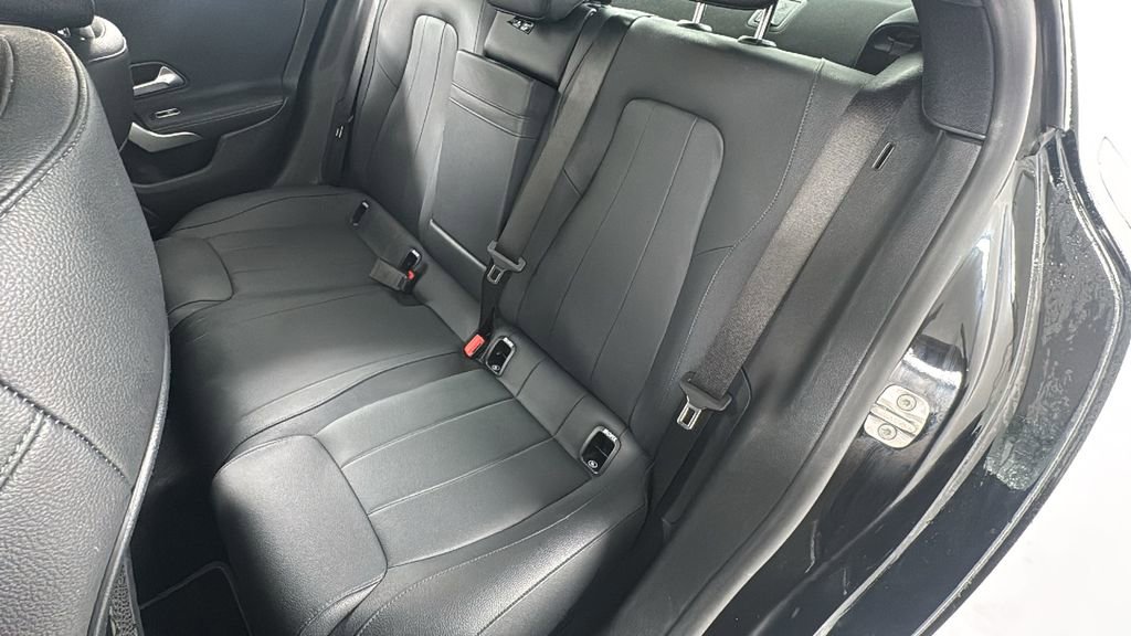 Used 2025 Mercedes-Benz CLA 250 4MATIC image 13