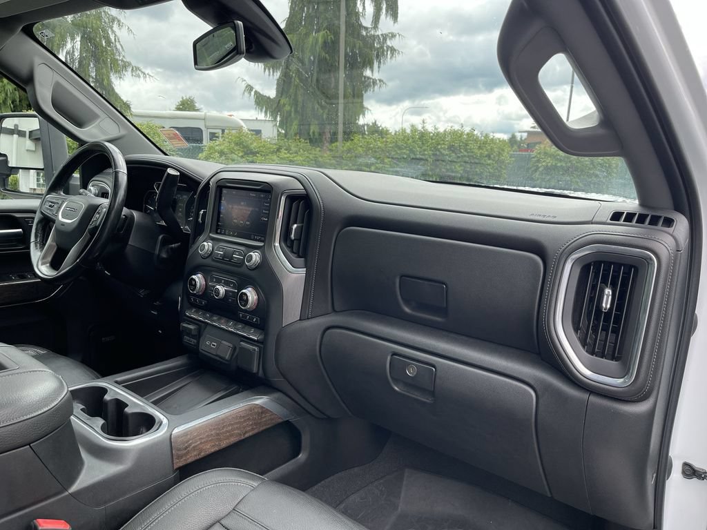 Used 2020 GMC Sierra 3500 Denali AWD/4WD image 30