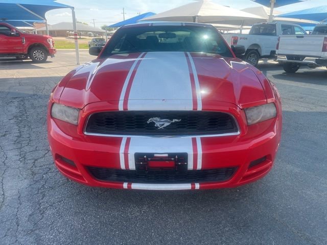 Used 2014 Ford Mustang Coupe image 2