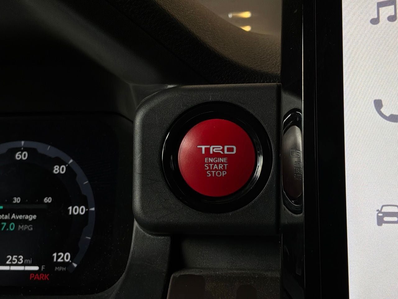 Used 2024 Toyota Tacoma TRD Off-Road w/ TRD Off Road Premium Package AWD/4WD image 43