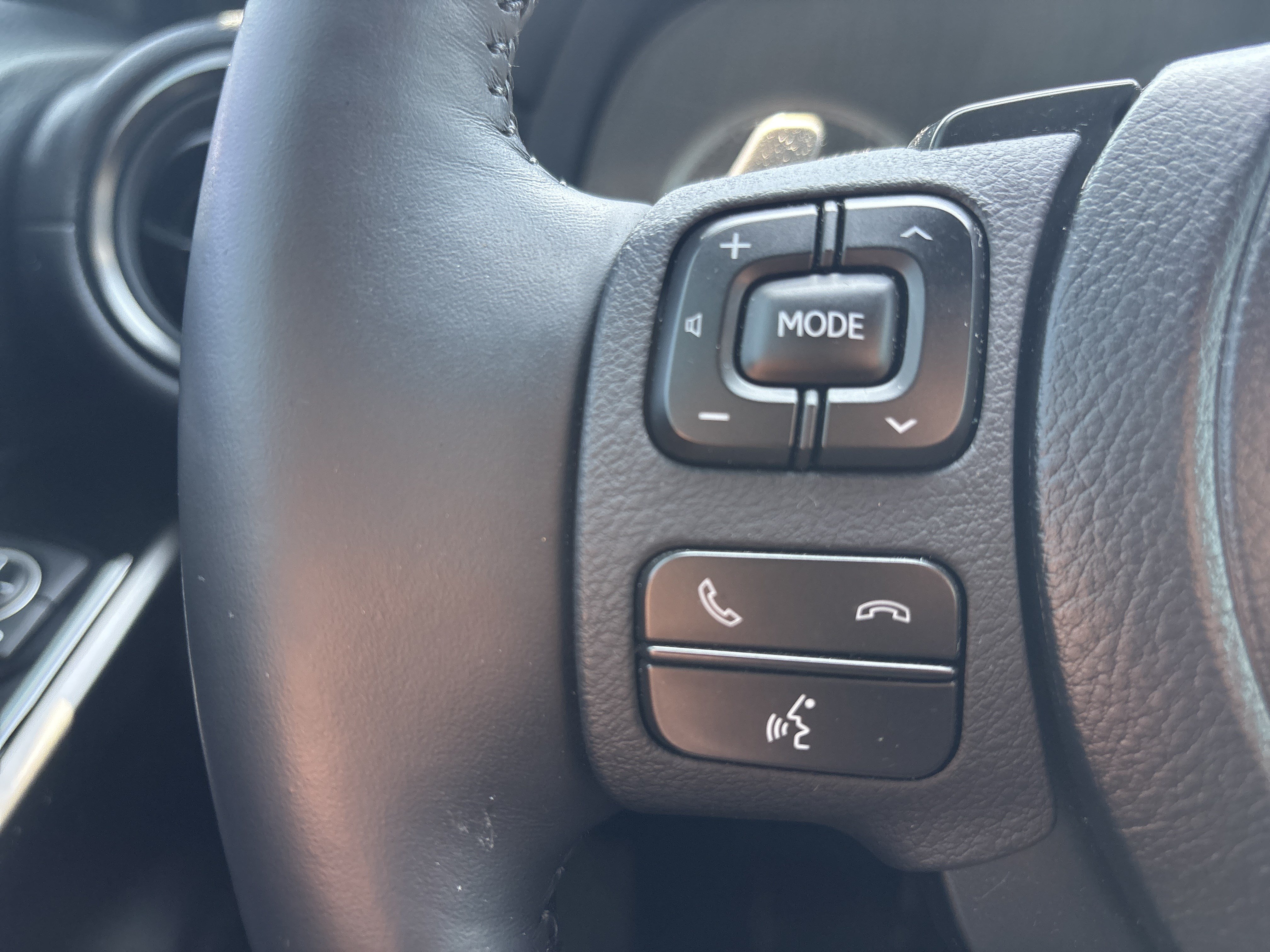 Certified 2025 Lexus IS 350 F Sport RWD image 19
