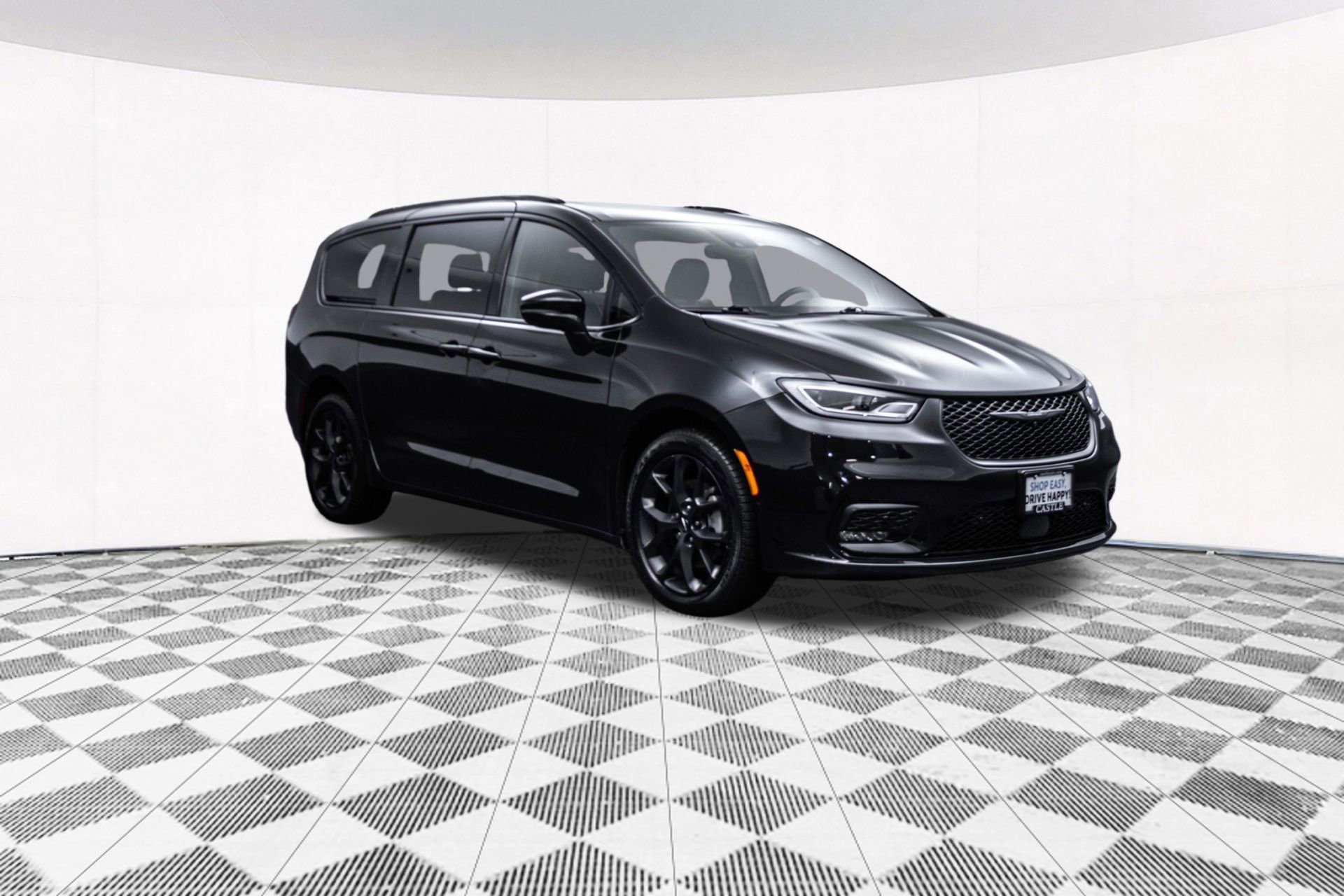 Used 2021 Chrysler Pacifica Limited w/ Uconnect Theater Family Group AWD/4WD image 16