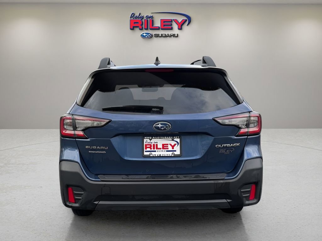 Used 2022 Subaru Outback Premium AWD/4WD image 4