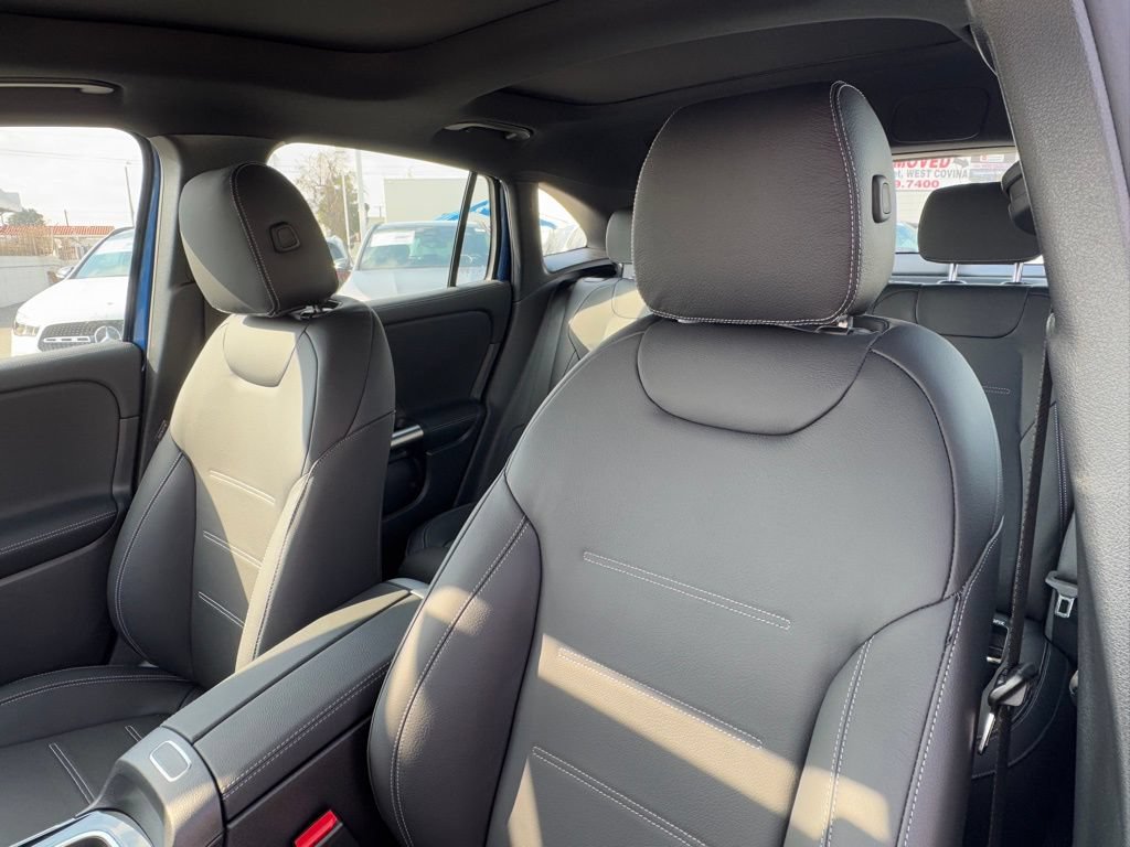 New 2025 Mercedes-Benz GLA 35 AMG 4MATIC image 20