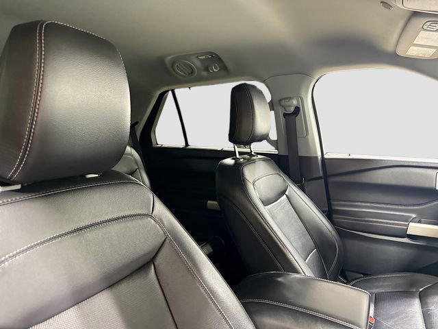 Used 2022 Ford Explorer Limited w/ Equipment Group 301A image 30