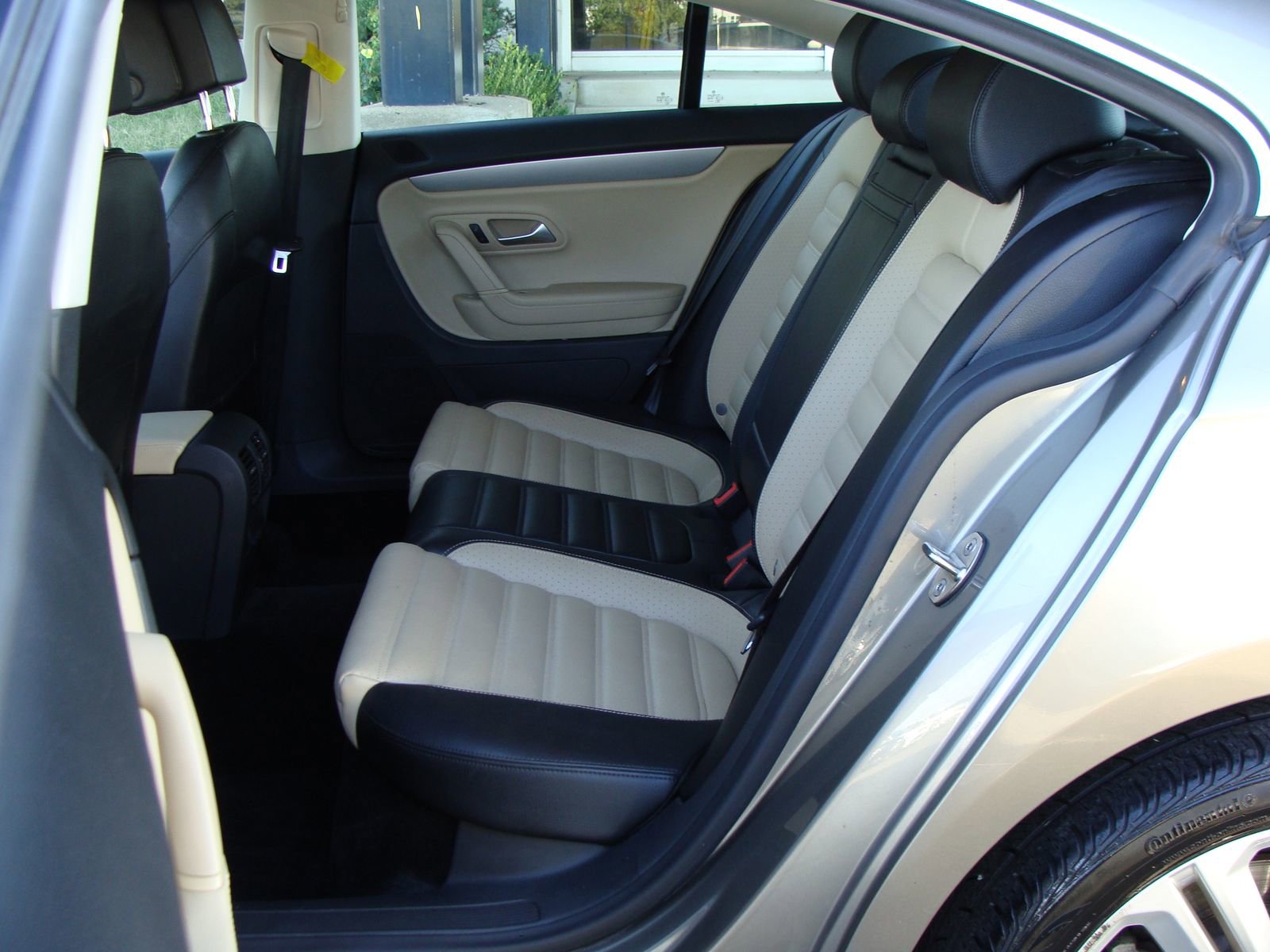 Used 2014 Volkswagen CC R-Line image 8