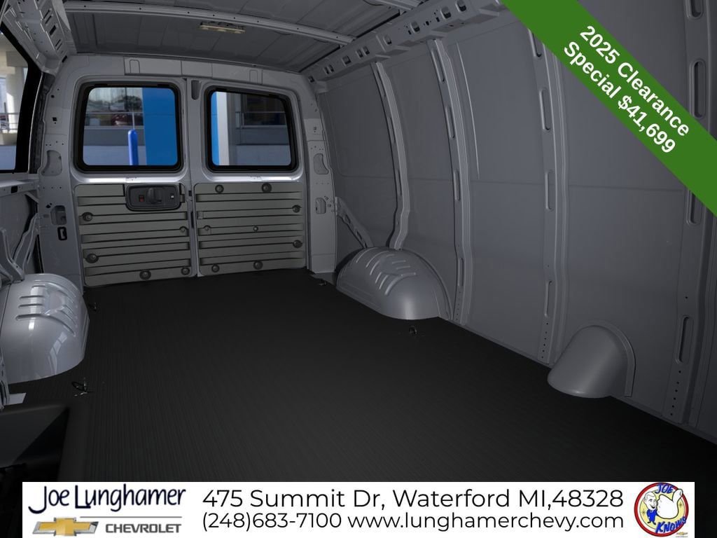 New 2025 Chevrolet Express 2500 w/ Enhanced Convenience Package RWD image 19